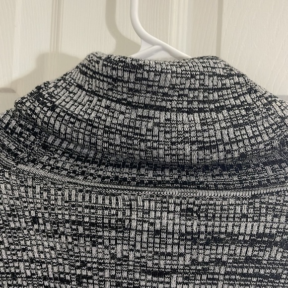 Cavlin Kelin Cowl neck knit dress, Size M - Picture 8 of 10